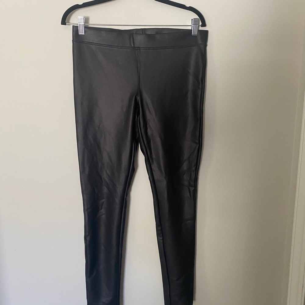Faux leather leggings
